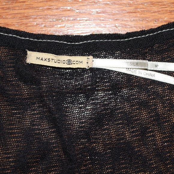 Max studio,  100% silk, v neck very sexy B5 - Picture 6 of 8